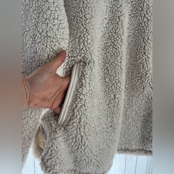 Cozy Sherpa - Picture 4 of 4